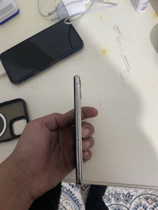 Продам айфон 11про