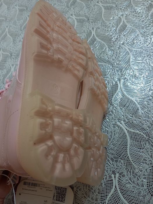 Ботинки новые для девочек.