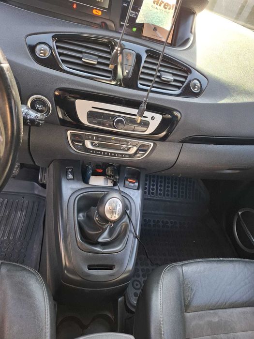 Renault grende scenic