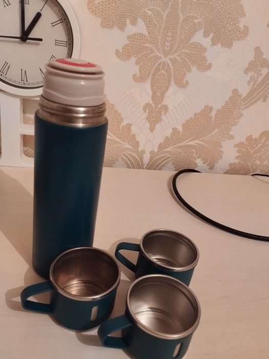 Термос стильный для чая, воды и напитков