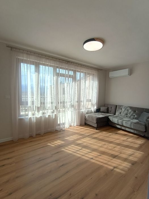 Двустаен обзаведен с панорама и партерен гараж от собственик