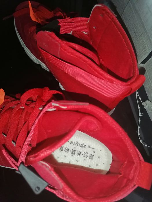 Дамски маратонки