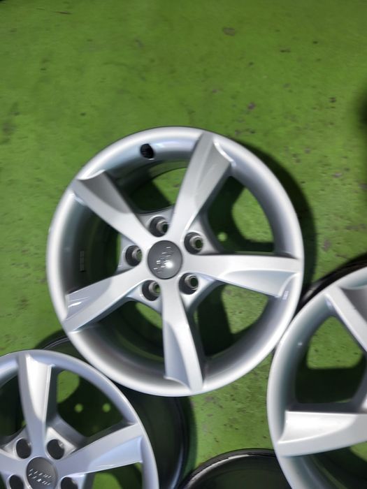 16 5x112 Audi A3 Vw Golf Touran Caddy Skoda 5х112