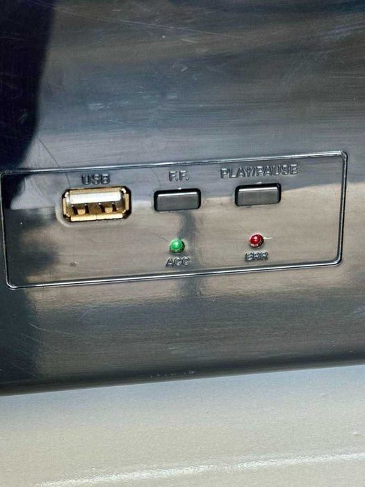 Ретро стил грамофон с FM радио и USB