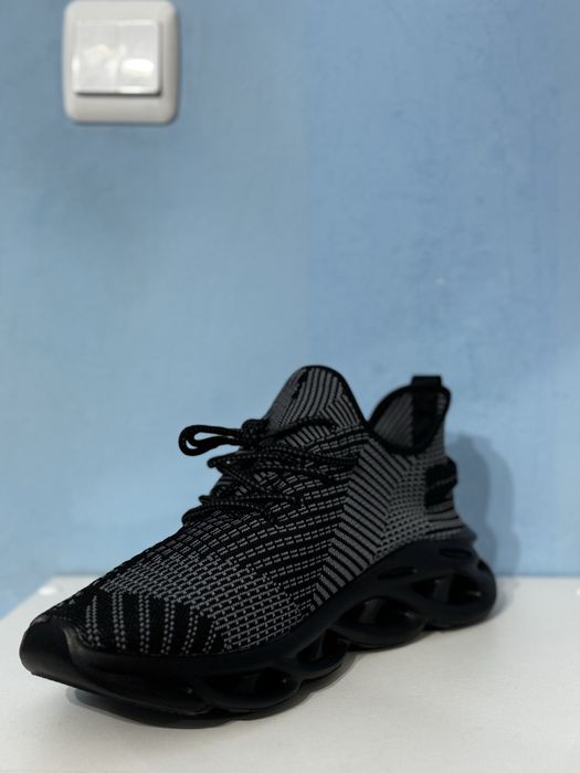 Pantofi L.T - Damp Shoes - Marime 46