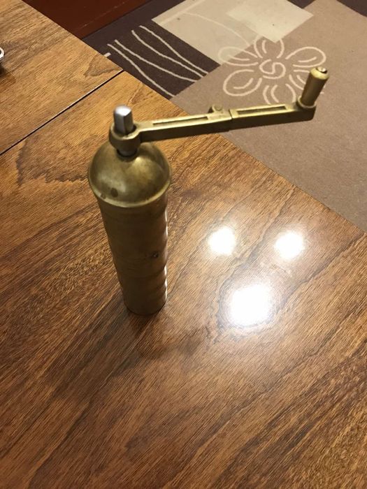 Стара месингова мелничка