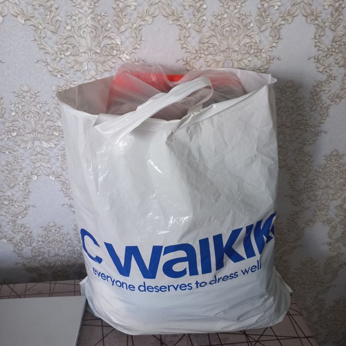 Продам женскую одежду