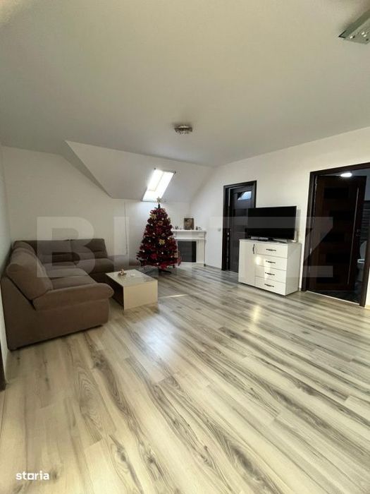 Apartament 2 camere, etaj 3, zona Sud — fotografia 1