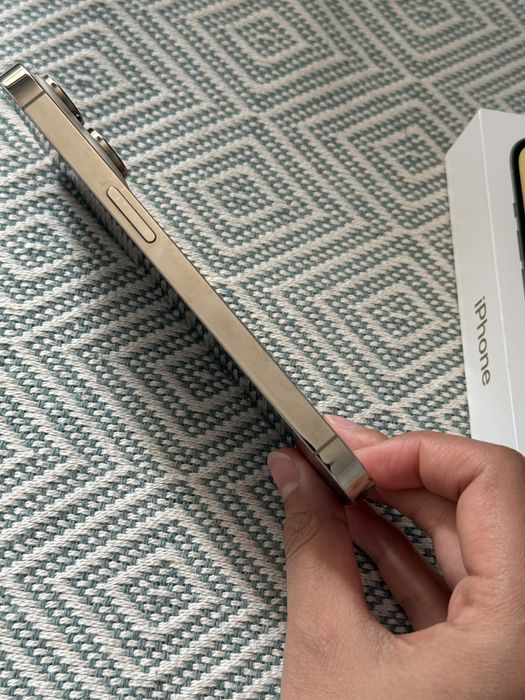 Продаю iPhone 14 Pro 128