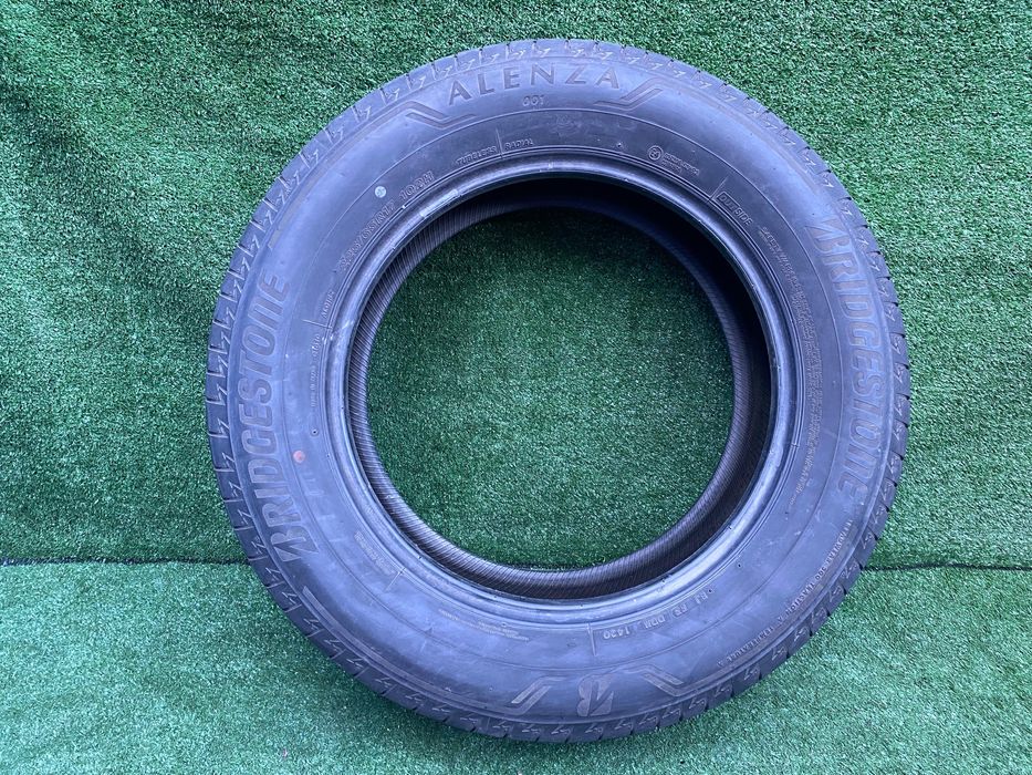 Set 4 anvelope vara Bridgestone Alenza 225 65 R17 102 H Dot 1420
