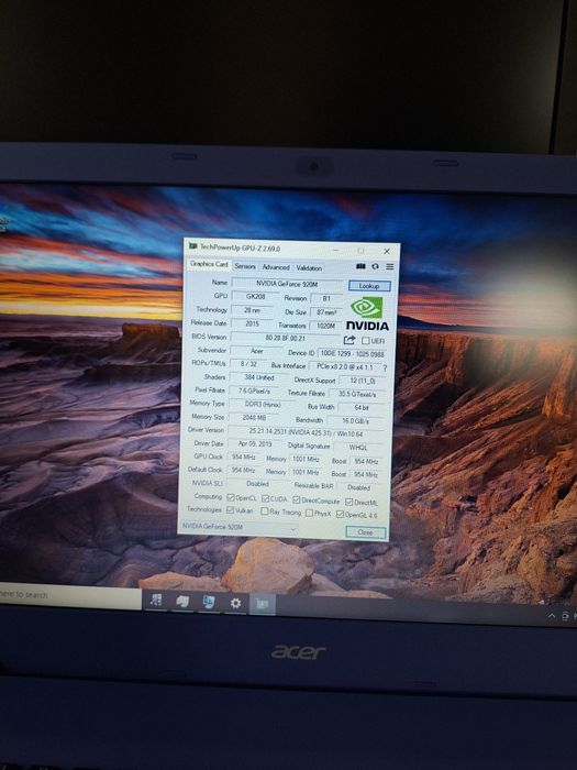 Laptop Acer Aspire E5-573G, 8 GB,  ssd 256 GB  , GeForce 920M 2 Gb