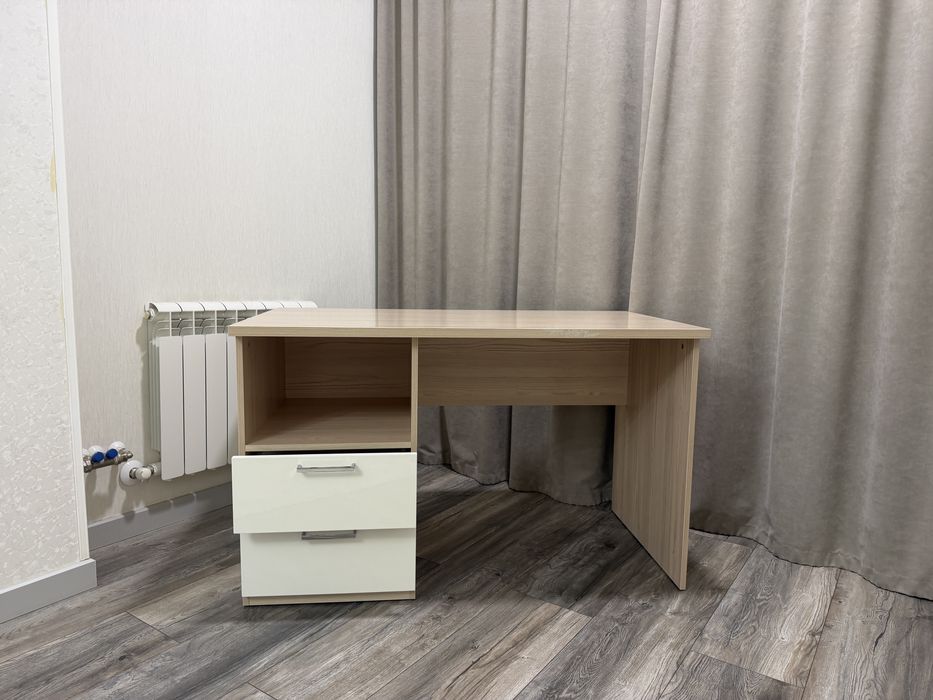 Стол со стулом продаю