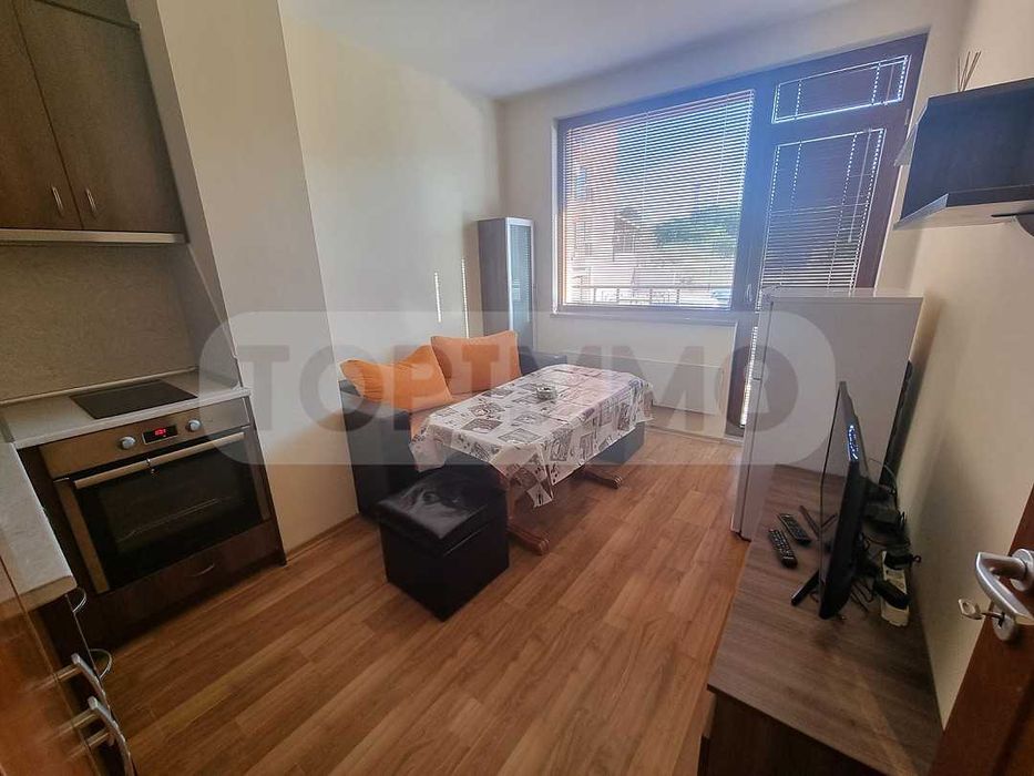 Дава се под наем Двустаен апартамент в Варна, Галата - 45 кв.м за 280.5 € - Снимка #2