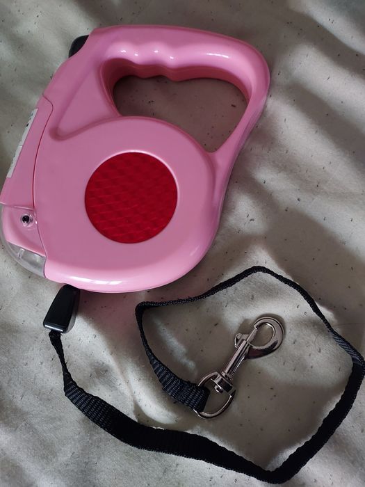 Vind lesă câini nouă