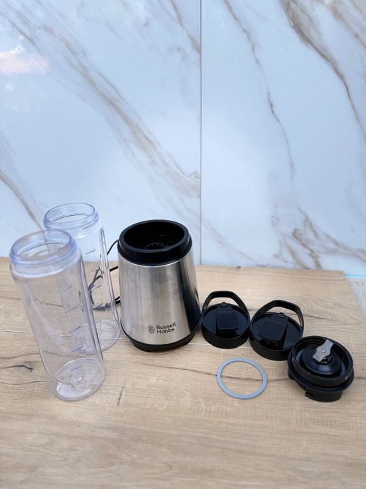 Блендерът Russell Hobbs Mix and Go