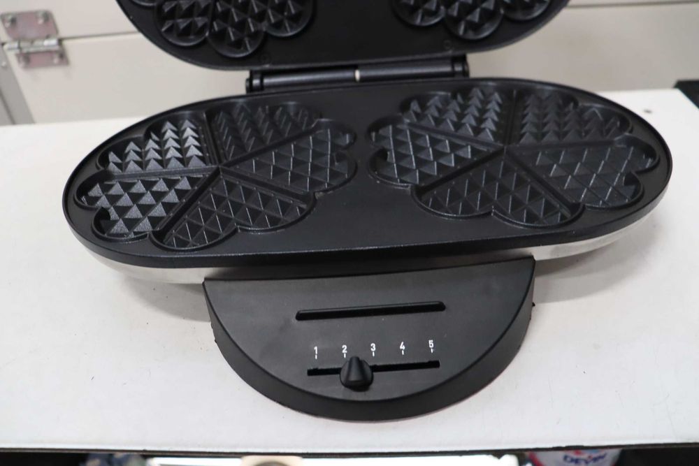 Гофретник Tefal Waffle Maker (WM311D) 1000W