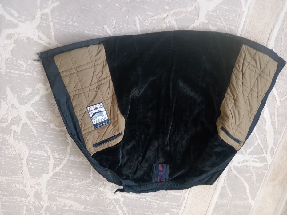 Продам куртки зимний и осенний