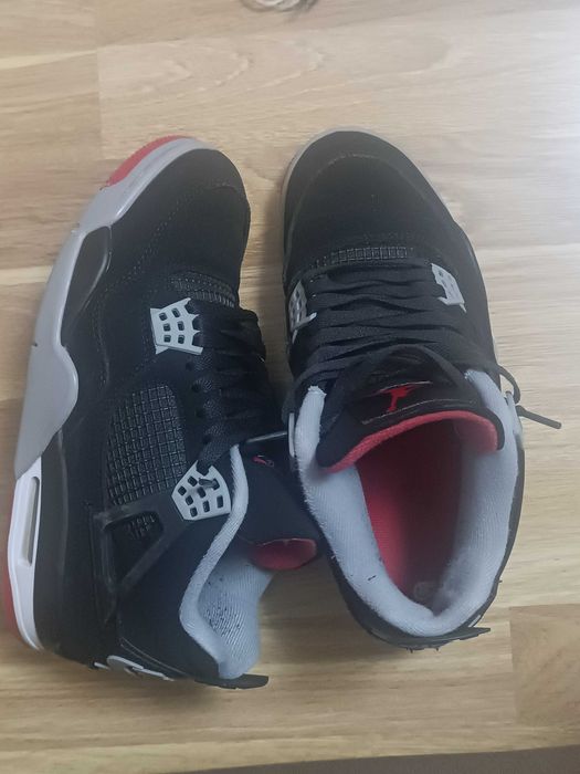 Jordan 4 bred 2019 marime 40.5