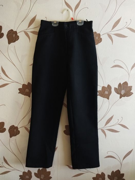 Дамски панталон в черно