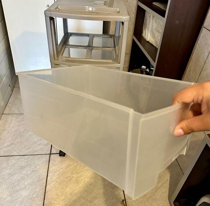 Dulap depozitare din plastic cu 4 sertare și roți
