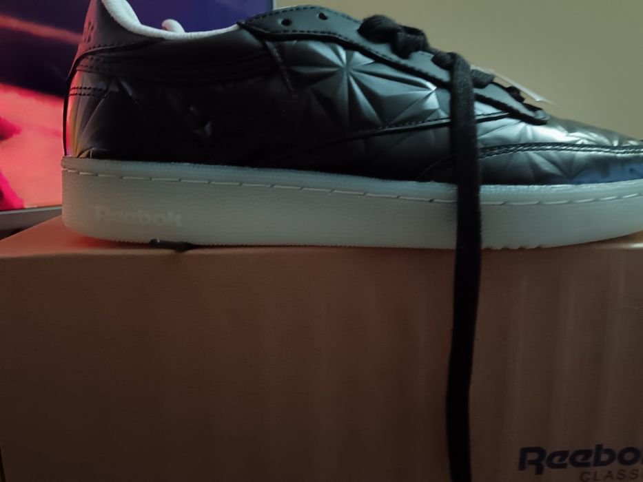 REEBOK premium 37