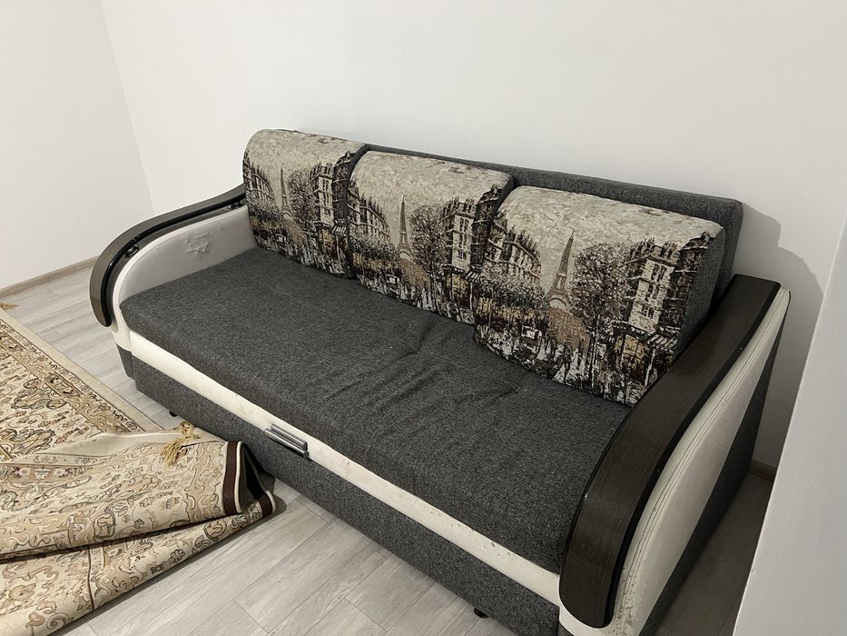 Диван продается