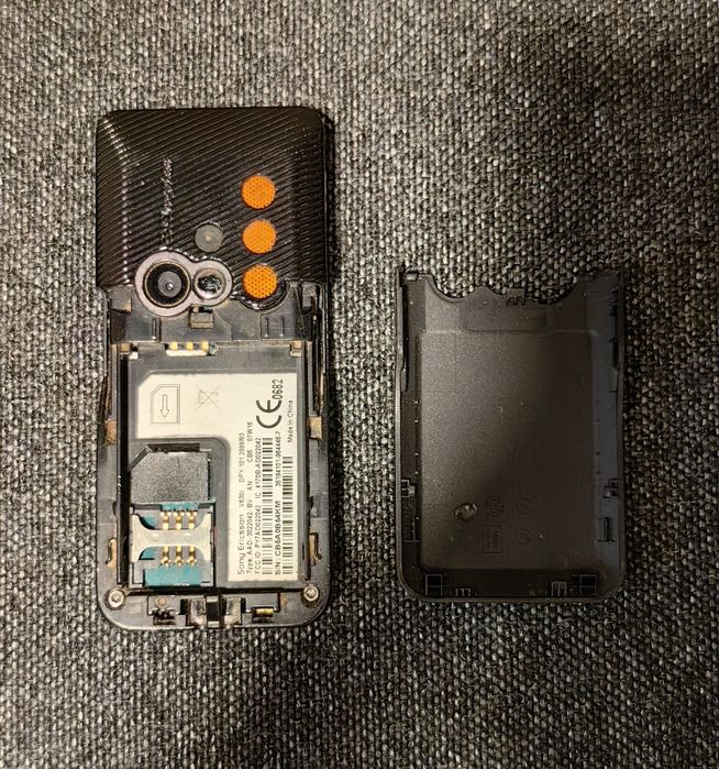 Telefon mobil Sony Ericsson V630i de colecție nu smartphone