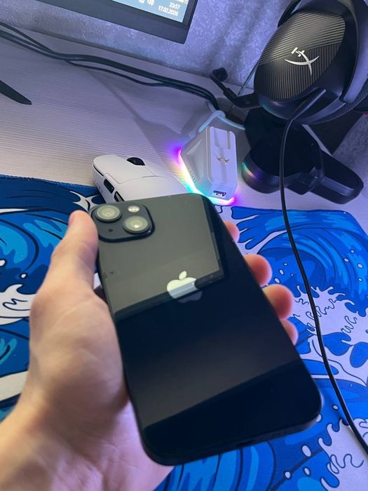 Продается айфон 13