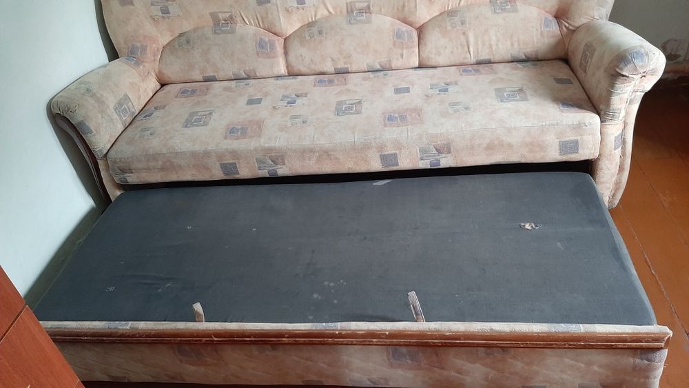 Продаю диван б/у