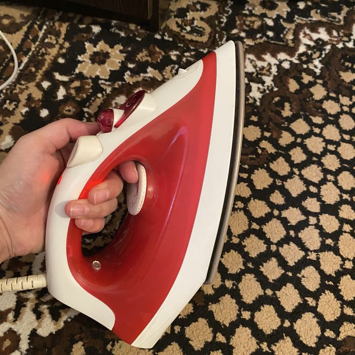 Утюг паровой  от tefal