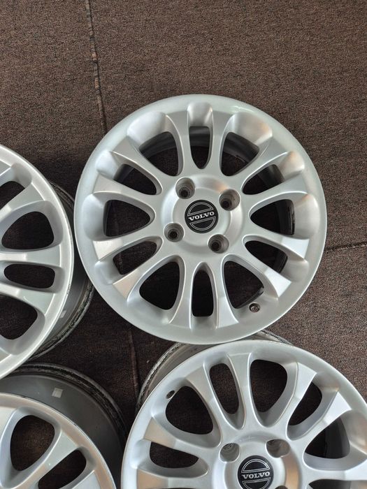 4 Jante Aliaj 4x114.3 - 16'' - 6.5J ET 44 - OEM VOLVO V40 S40 - CA NOI !