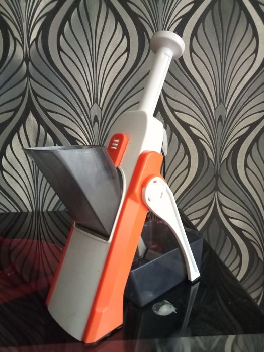 Продам овощерезку мультислайсер