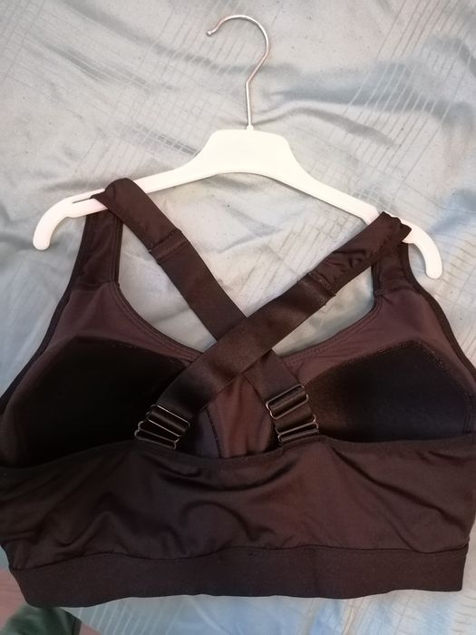 Bustiera sport femei