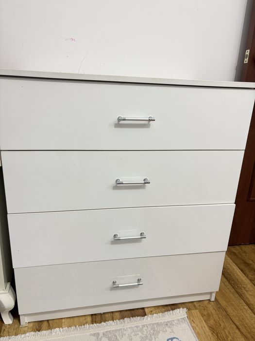 Комод в хорошем состоянии