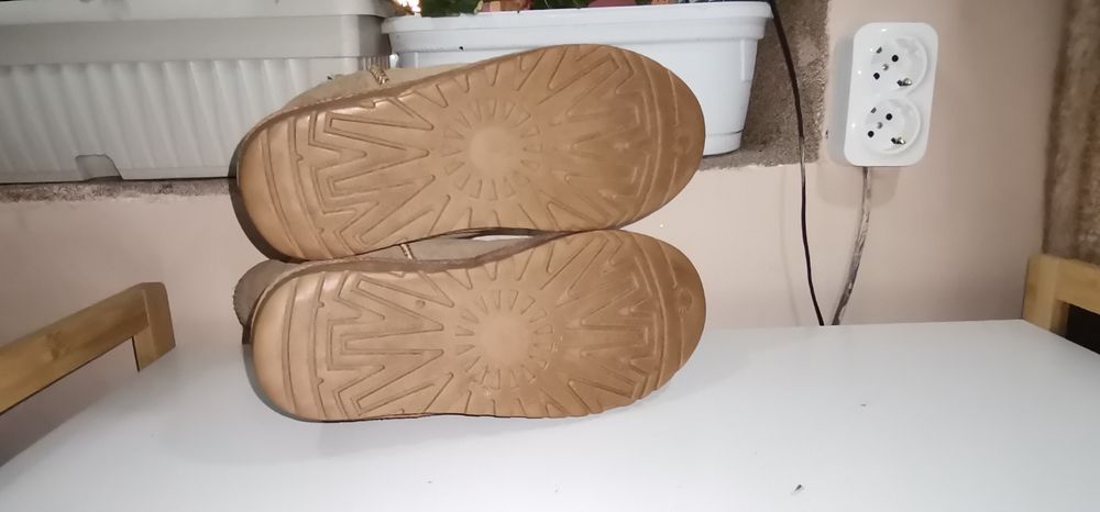Ботуши апрески Ugg 38 н.