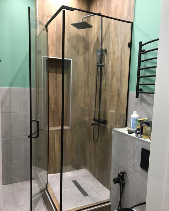 Душевые кабины и ванные перегородки