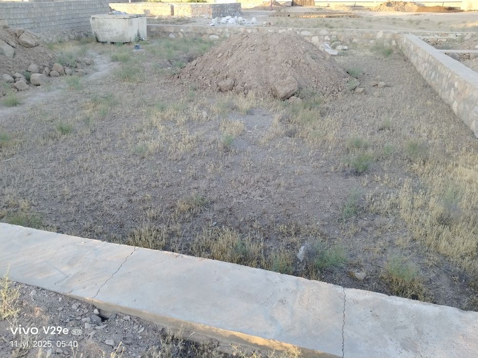 Нурота тумани Парпи узоқ массивида ер участка сотилади