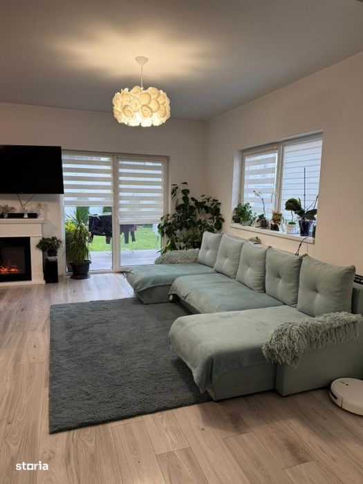 Vand Duplex Floresti - Teilor, 4 dormitoare, 250 mp teren