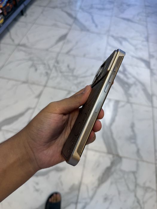 Iphone 16 pro max 256 gb sim