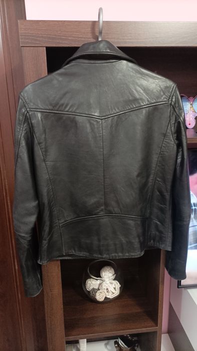 Дамско кожено яке