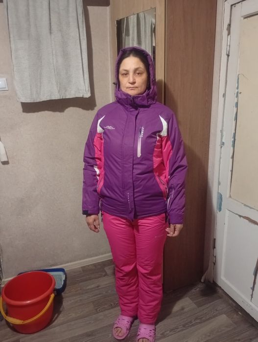 Продам лыжный костюм 44-46