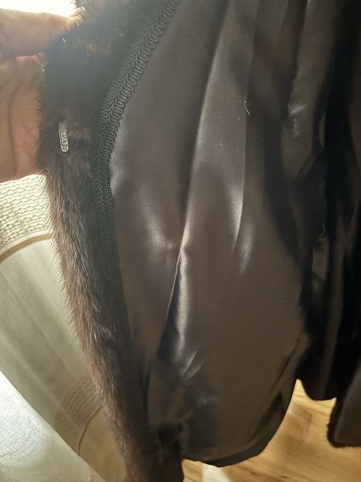 Haina blana nurca-vizon