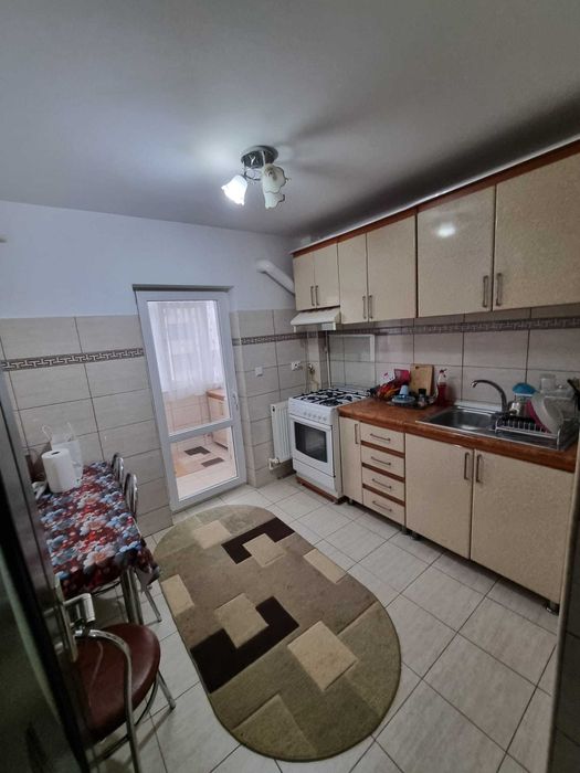 Inchiriez apartament cu 2 camere, Obcini