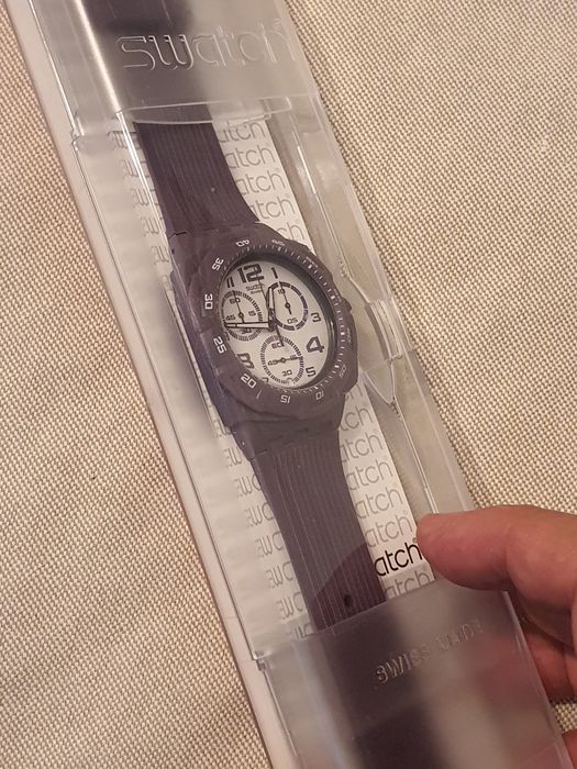 Swatch NOU 43 mm unisex ( mov- lila )