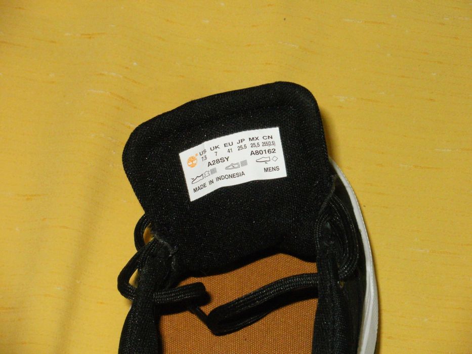 TIMBERLAND оригинални мъжки естествен набук 41