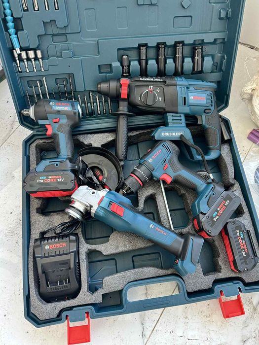 Чисто нов комплект 4 в 1 на bosch