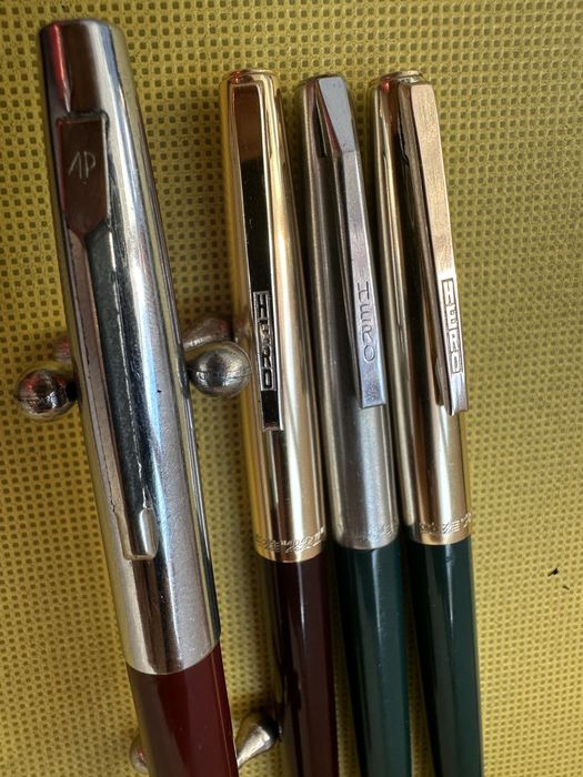 Stilou chinezesc Hero 221 model special