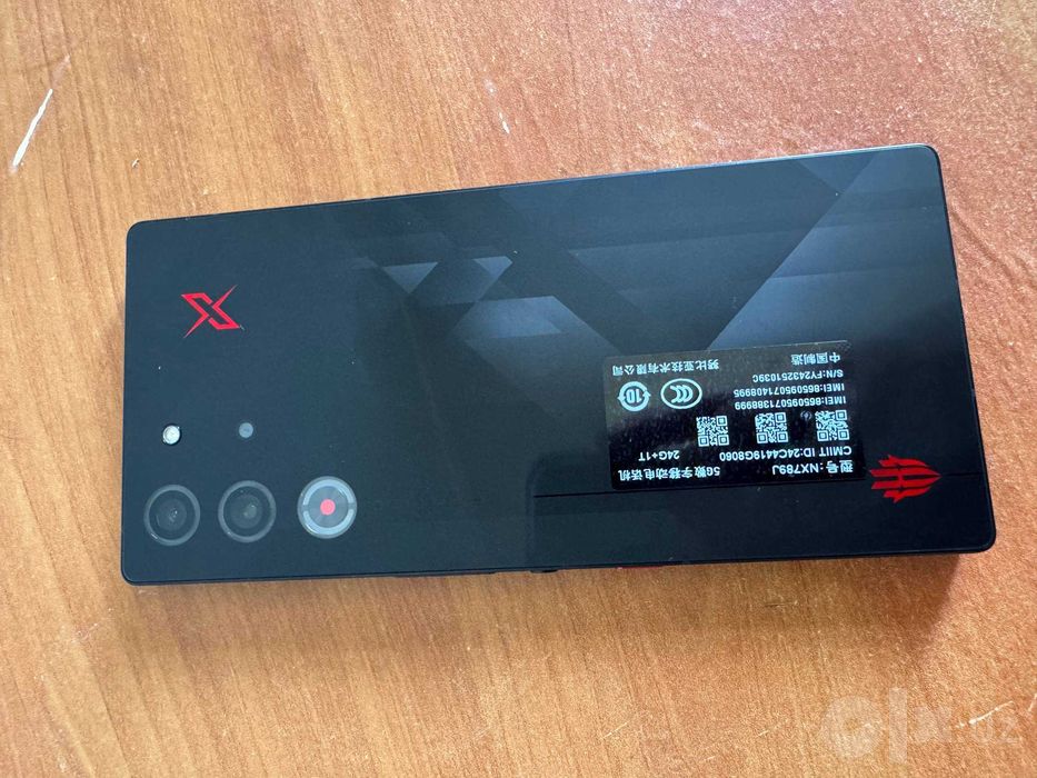 Red Magic 10 Pro+ 24/1TB, идеальное состояние