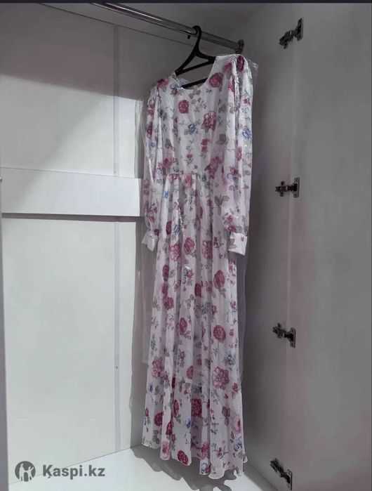 Новое платье продается