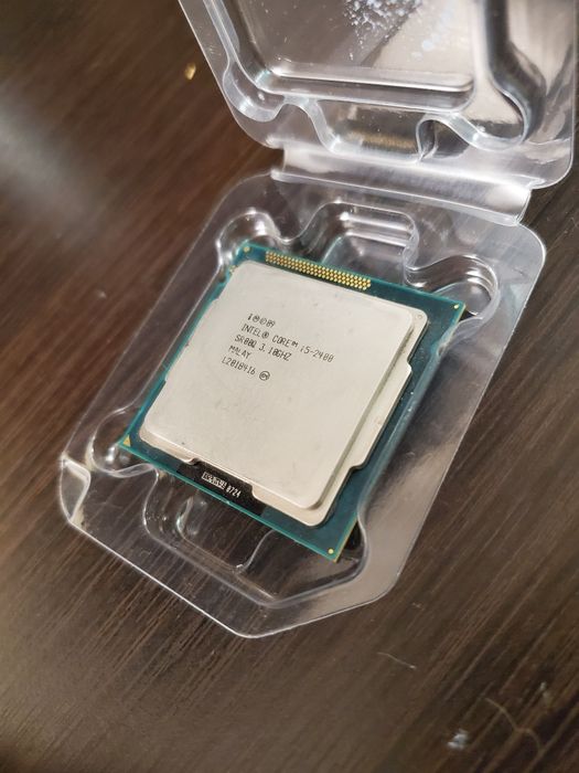 Intel Core i5 2400